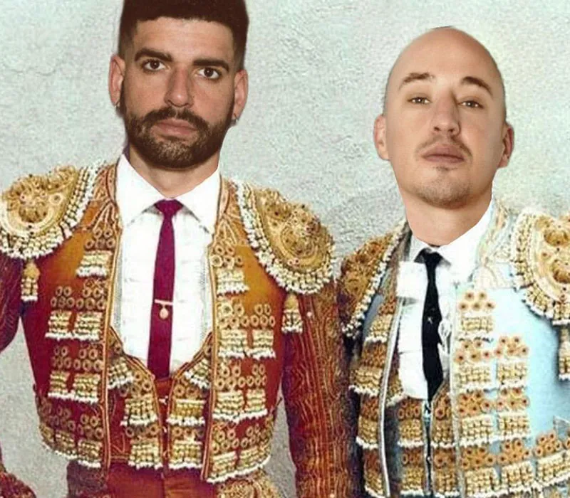 HUEVOS ROTOS
